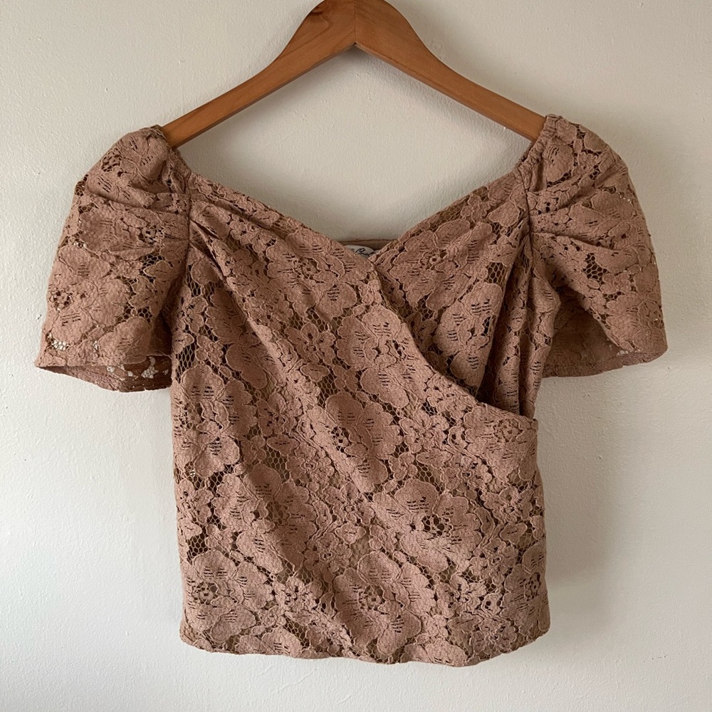 Express Lace Puff Sleeve Top